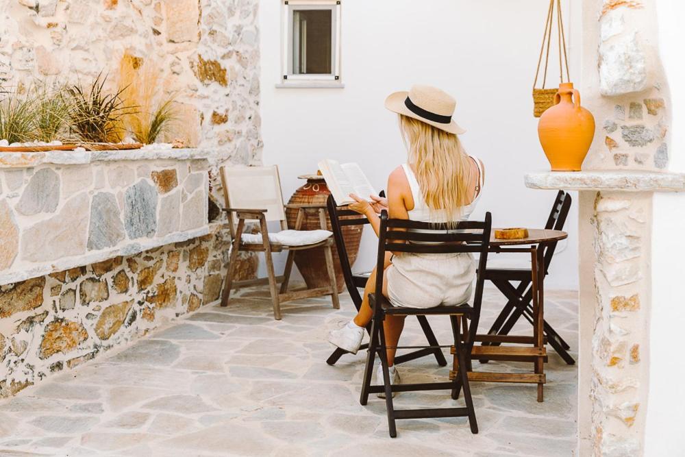 Apérathos Laina Traditional Guest House מראה חיצוני תמונה
